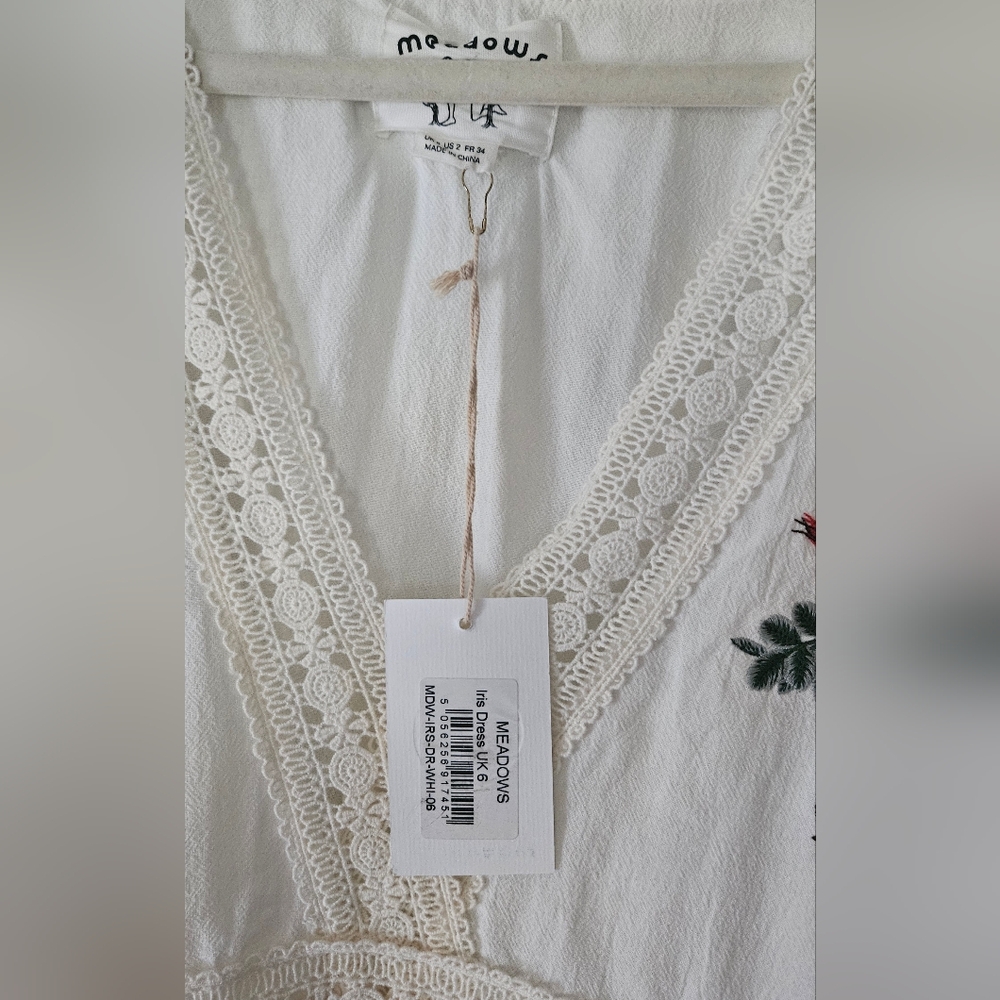 Meadows Iris Floral Embroidered White Dress - Picture 5 of 10